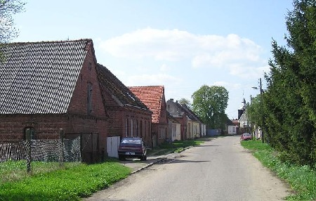 Dorfstraße Ostanfang bis Kirche